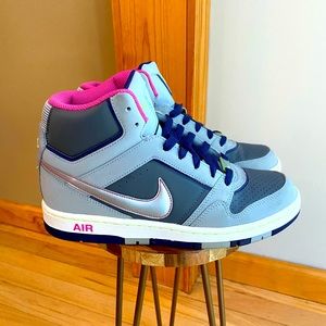 Womens Nike Air Prestige Sneakers size 8